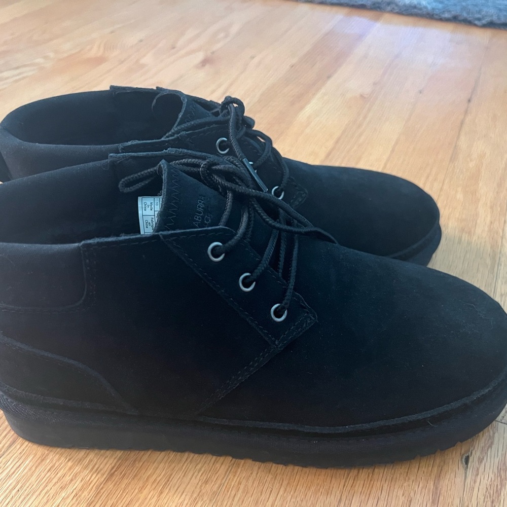 - Men's Black kookaburra by Ugg boots